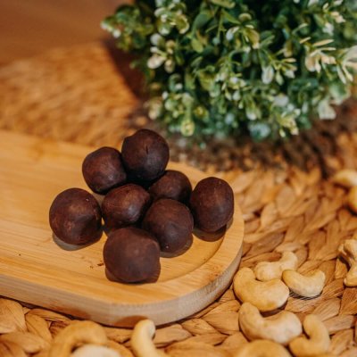 Kakaové kuličky s kešu krémem 70g