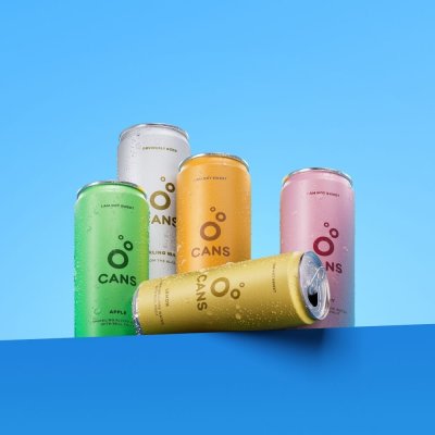 CANS s příchutí jablka a bezinky 330ml