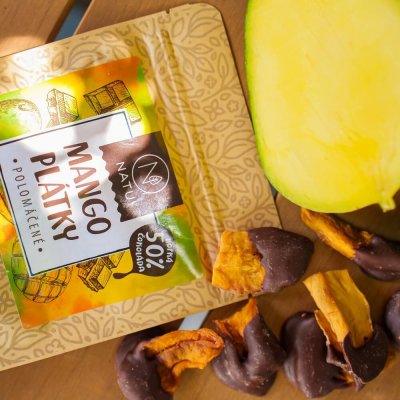 Mango plátky polomáčené 50% hořká čokoláda 120g