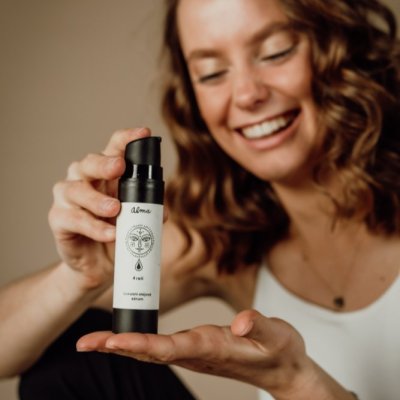 Alma olejové sérum luxusní s bakuchiolem, arktickou řasou a Q10 Áine 50ml