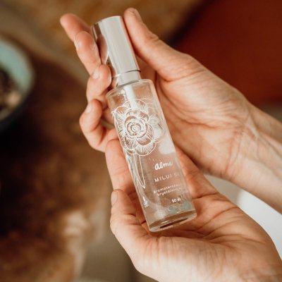 Alma aromaterapeutická mlha s krystalovými korálky Miluj se 50ml