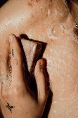 Alma peelingové mýdlo na celulitidu Hřejivě 110g