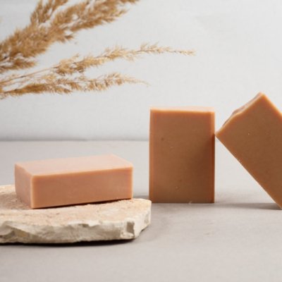 Alma mýdlo přírodní s růžovým jílem a kozím mlékem Smyslně 110g