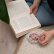 CHOCS Jahody plátky v 30% bílé čokoládě 80g