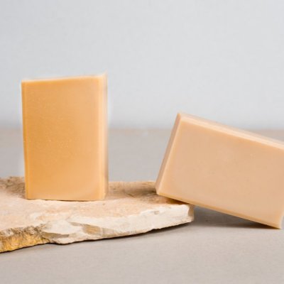 Alma mýdlo přírodní s medem, lanolinem a ovesným hedvábím Něžně 110g