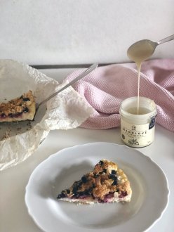 Fit tvarohový koláč s drobenkou