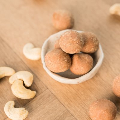 Banana Cashew Balls 70g