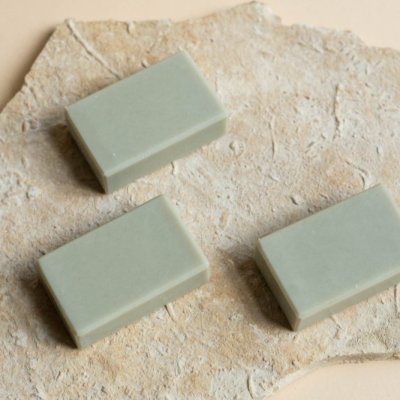 Alma mýdlo na ruce s avokádovým olejem a rýžovým pudrem Energizující 110g