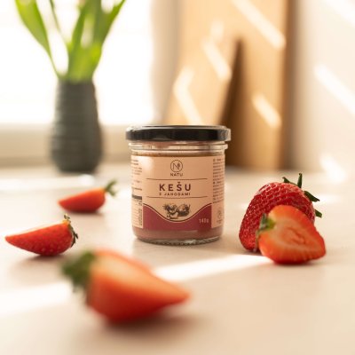 Cashew Butter with Strawberries 140 g