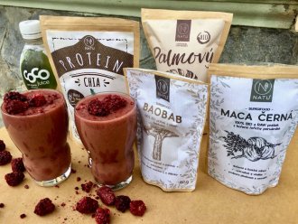 Chia protein smoothie s macou a baobabem