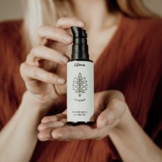Alma pleťové sérum anti-age 30+ s růží a ectoinem Aeterna 30ml