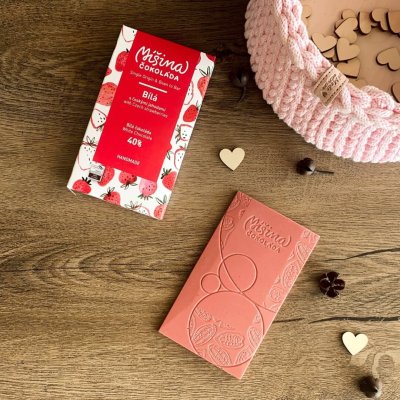 Míšina čokoláda Bílá 40% s českými jahodami 50g