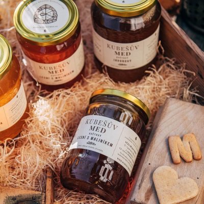 Kubeš's forest honey with raspberry 480g