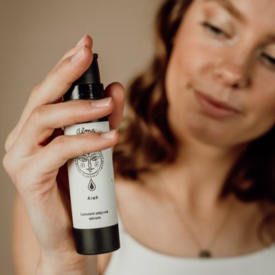Alma olejové sérum luxusní s bakuchiolem, arktickou řasou a Q10 Áine 50ml
