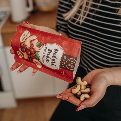 Mini mix kešu a brusinky 80g