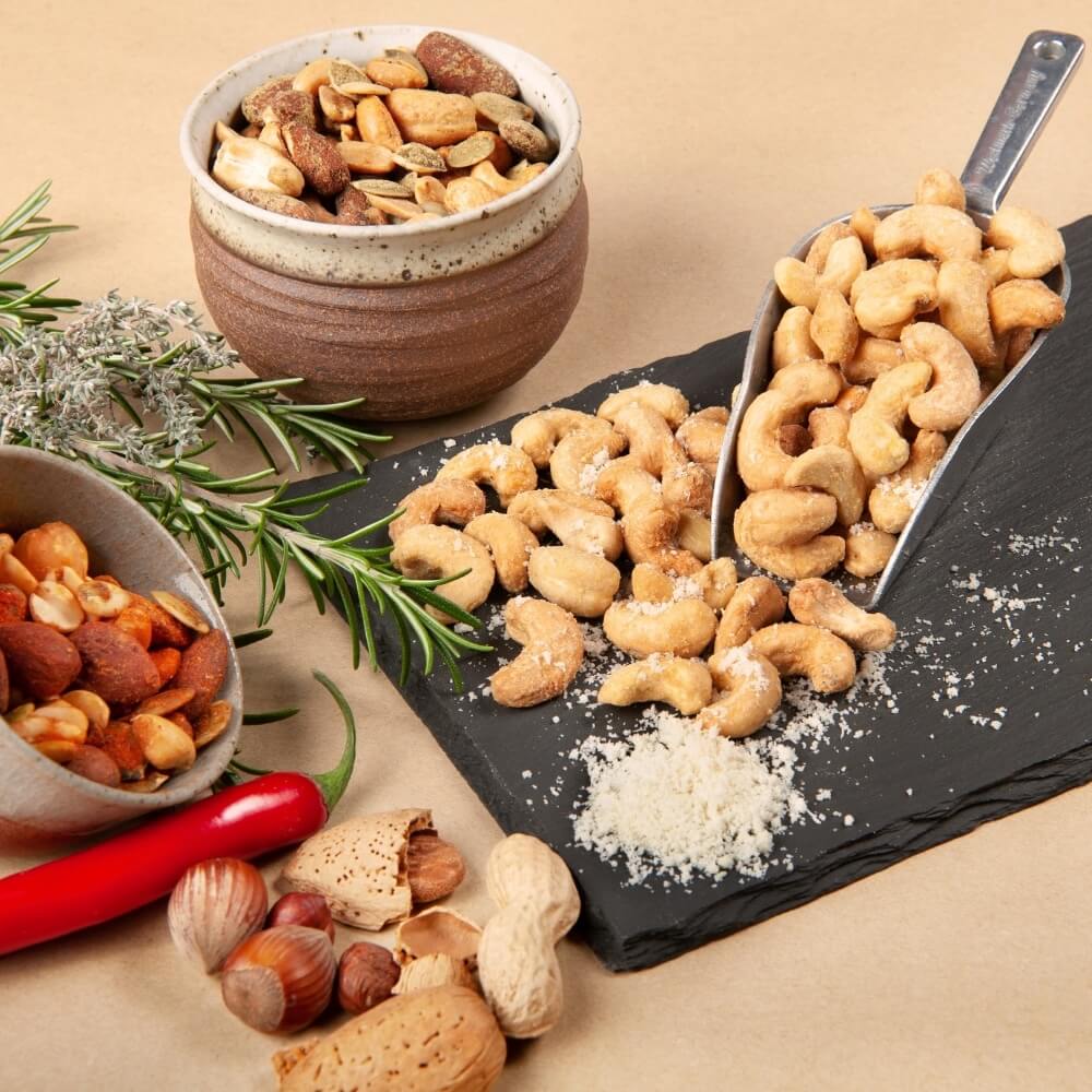 Kešu ořechy s parmezánem a Fleur de Sel BIO — náhled 3